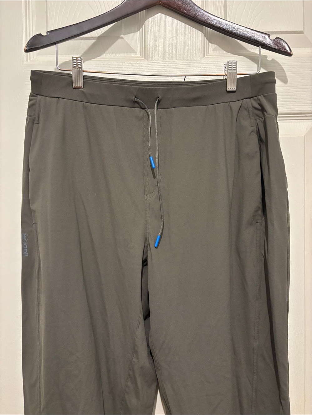 JANJI
MEN'S HELIX TRACK PANT - Picture 2 of 6